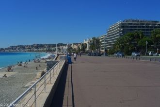 Вдоль всего побережья оборудованы велодо