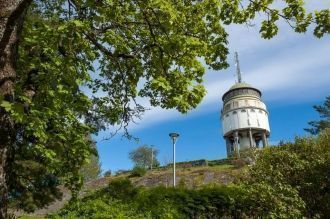 Для подъема на башню для туристов оборуд