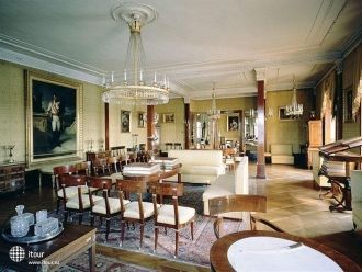 Невозможно пройти и мимо сказочного Теск