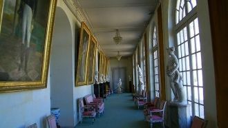 Богатый внутренний интерьер Валансе не о