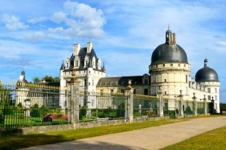 С замка открывается живописнейший вид на