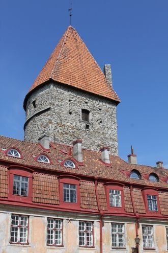 Таллиннская городская стена. Башня Нунна