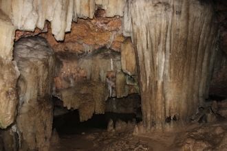 Вся пещера имеет протяженность около 3 к