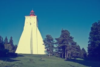 Кыпуский маяк - самая известная достопри