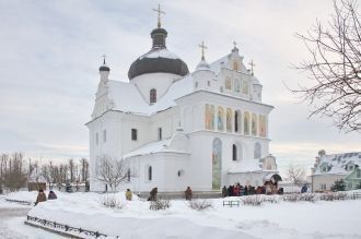 Свято-Никольский монастырь зимой