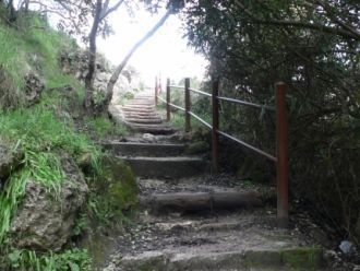 Тропа, ведущая к купальне Афродите