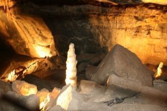 Один из залов. Пещеры Эайлуии.