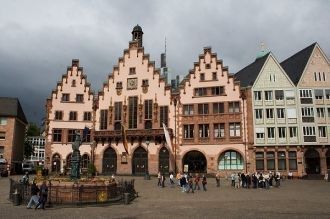 Своеобразная дата рождения площади прихо