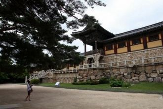 Трёхэтажная пагода Соккатхаб высотой 8,2