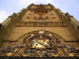 Вход в собор, в Английских традициях, ув