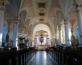 Собор выделяется изящьной внутренней отд