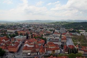 Вид открывается отличный, жаль, что горо