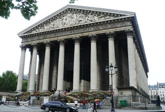 В 1750 году принимается решение о строит