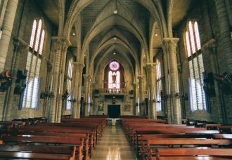 До 1988 года недалеко от Католического с