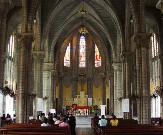 Строительство Католического собора продо