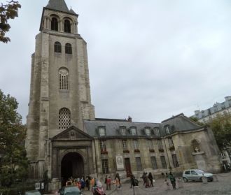 Благодаря стараниям писателя Виктора Гюг