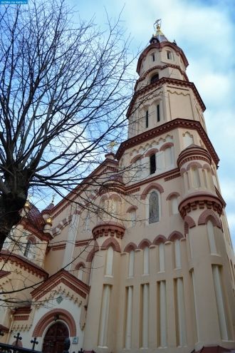 Этот храм имеет большую историю.