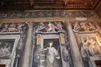 Прежде зал назывался «Комната попугаев» 