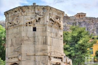 Жители Греции называют башню Аэридес, чт