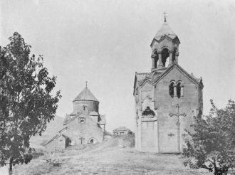 Общий вид Ахпатского монастыря с востока