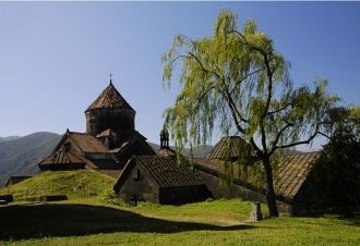 Монастырь Ахпат находится в юго-восточно