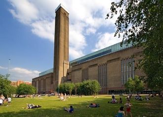 В жизни галереи очень важным стал 2000-й