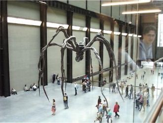 Галерея современного искусства входит в 