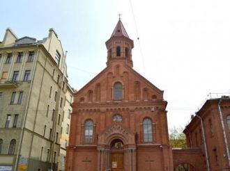 В 1930 году церковь была закрыта. Затем 
