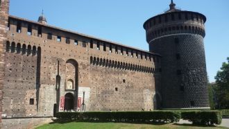 По замыслу Сфорца, замок должен был стат