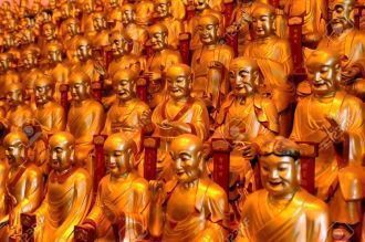 Лунхуасы — буддийский монастырь, который