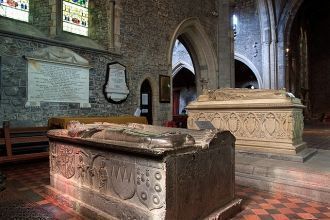 Много в соборе и самых разнообразных, бо