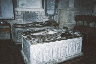 Каменные надгробия разных времён, обогащ