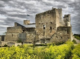 В 1975 году начались крупномасштабные ра