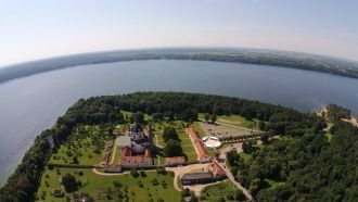 Пажайслисский монастырь был славен не то