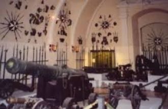 Оружейная палата, в которой представлено