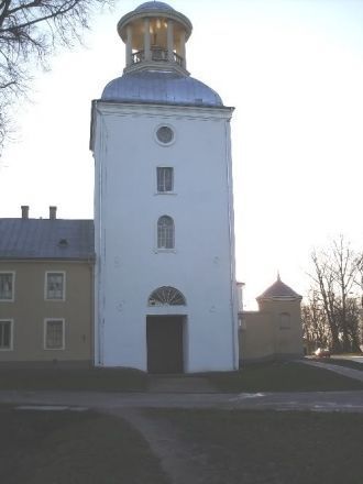 Построен он был, по всей видимости, епис