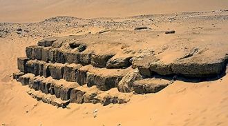 Структура фасада Храма в Абу-Гораб.