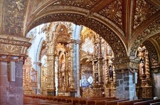 Порту. Интерьер церкви Сан-Франсишку впе