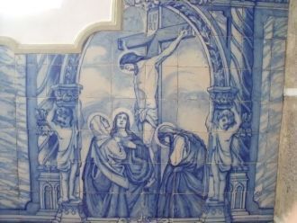 Главный зал церкви Св. Франциска украшен