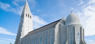 Многие считают, что собор похож не на ву