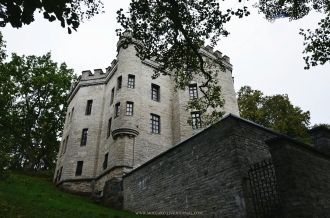 Замок был спроектирован лично Гленом и п