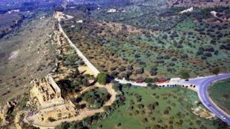 Долина Храмов в Агридженто представляет 