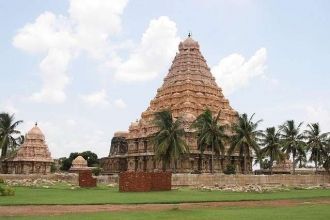 Храм Гангайкондачолишварам.