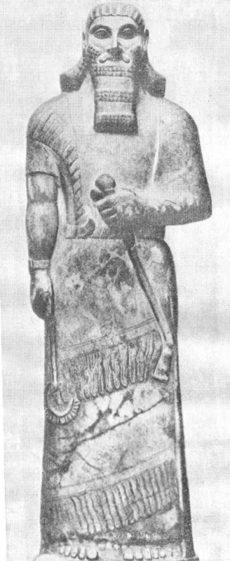 Статуя царя Ашшурнаспрапала II.Лондон. Б