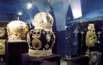 С принятием христианства на Киевской Рус