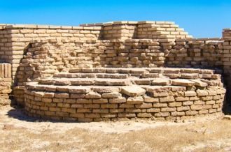 Древняя кладка города Сауран.