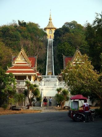 Мондоп со следами стопы Будды. Паттайя. 