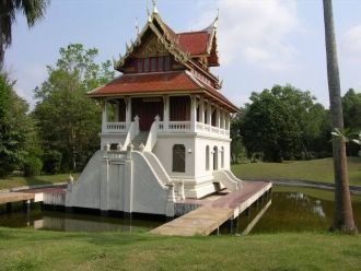 Храм на территории Храмового комплекс Ва