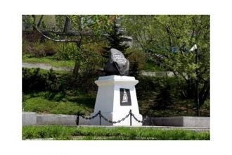 Памятник им был установлен в Петропавлов