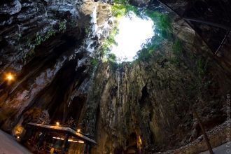 Пещеры Бату (Batu Caves) – это индуистск